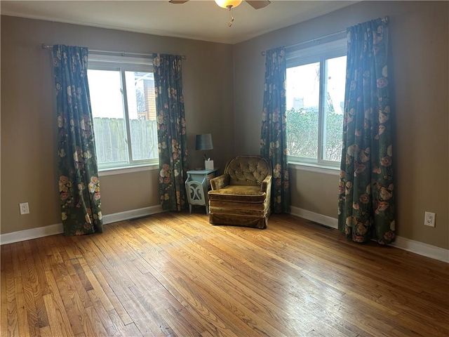 7907 MERCIER Street, Kansas City, MO 64114