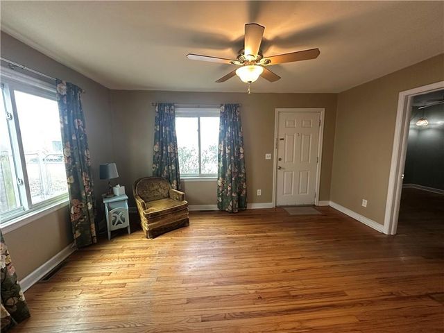 7907 MERCIER Street, Kansas City, MO 64114