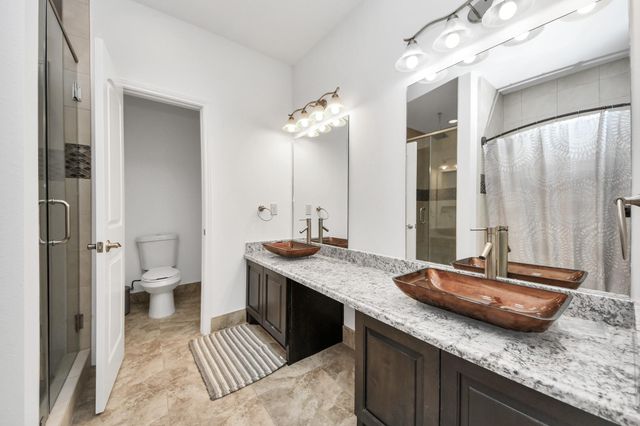 146 Carson Court, Houston, TX 77004