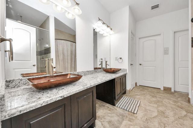 146 Carson Court, Houston, TX 77004