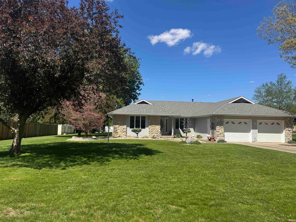 6118 CLOVERDALE Drive, Greentown, IN 46936