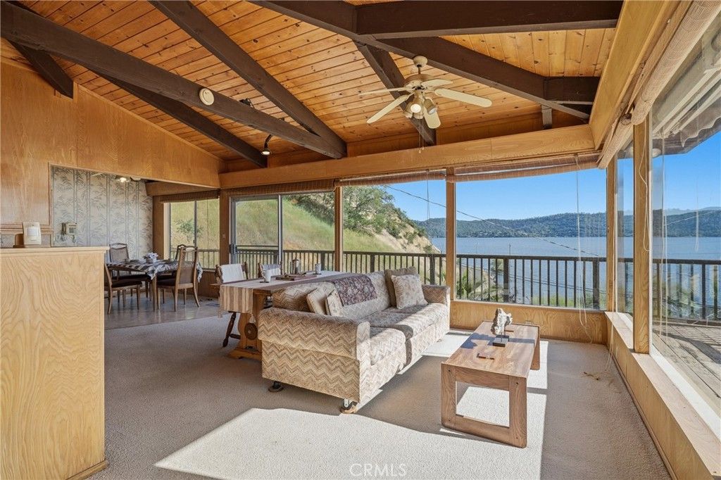 Image 11 of property listing at 12805 Lakeshore Drive, Clearlake, CA 95422