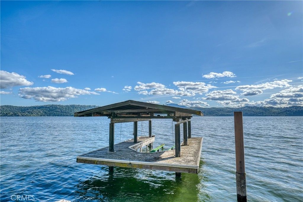 Image 40 of property listing at 12805 Lakeshore Drive, Clearlake, CA 95422