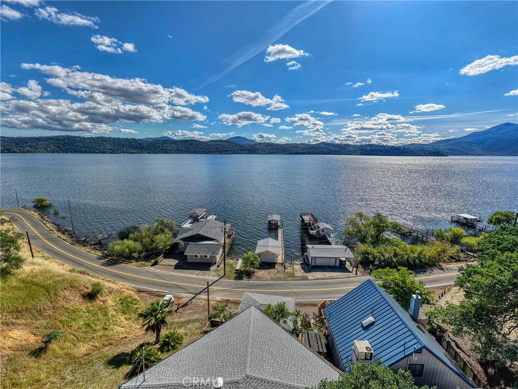 Image 47 of property listing at 12805 Lakeshore Drive, Clearlake, CA 95422