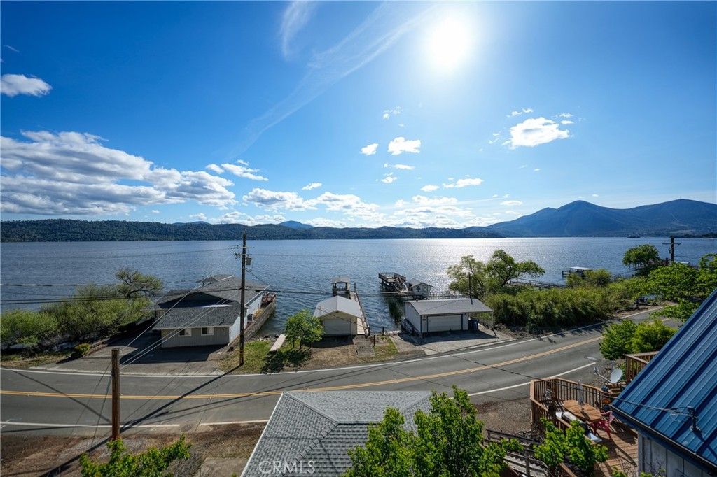 Image 48 of property listing at 12805 Lakeshore Drive, Clearlake, CA 95422