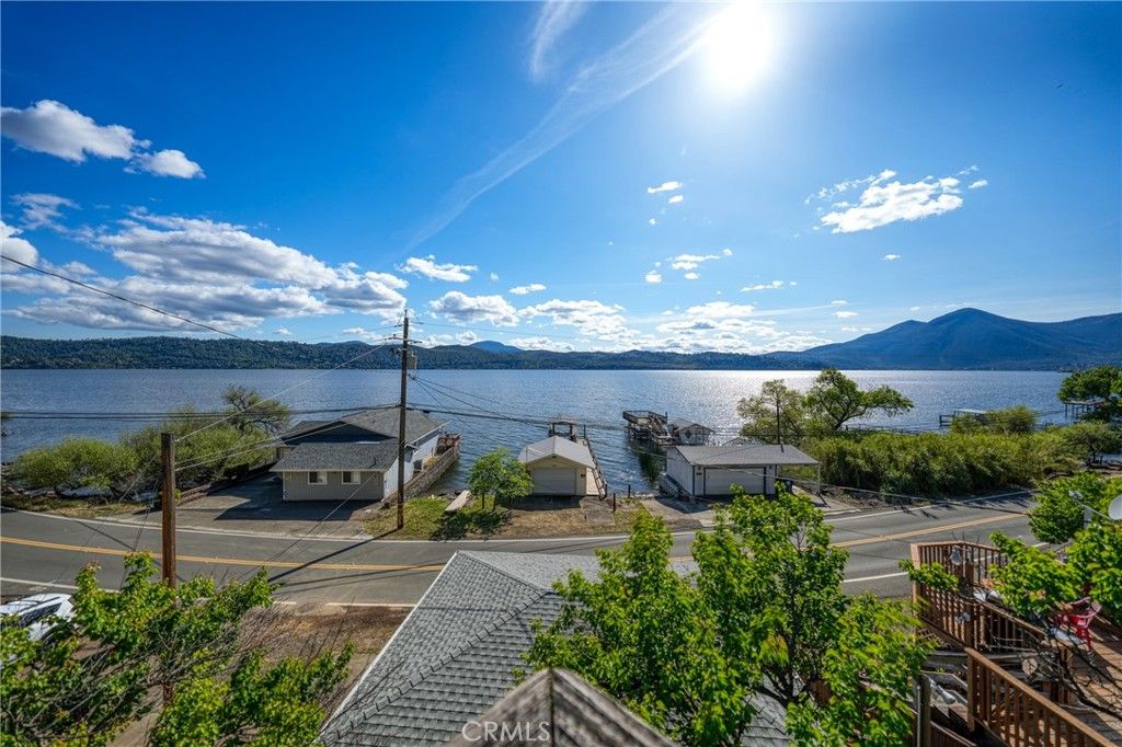 Image 51 of property listing at 12805 Lakeshore Drive, Clearlake, CA 95422