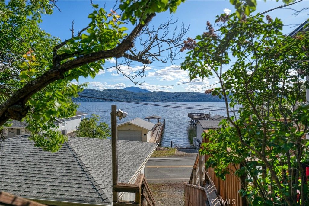 Image 56 of property listing at 12805 Lakeshore Drive, Clearlake, CA 95422