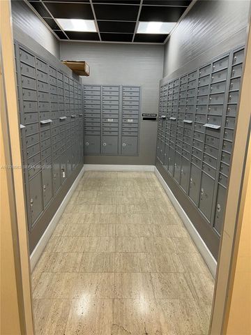 1865 79th St Cswy 12I, North Bay Village, FL 33141