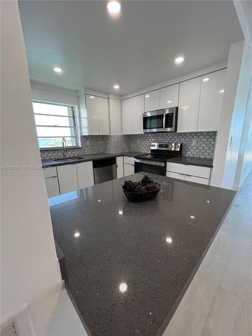 1865 79th St Cswy 12I, North Bay Village, FL 33141