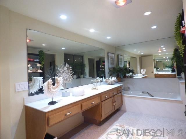 6761 Fashion Hills Blvd, San Diego, CA 92111