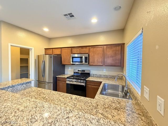 6578 Charlie Chaplin Avenue 102, Las Vegas, NV 89122