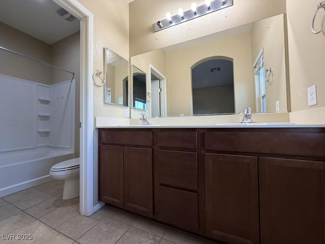 6578 Charlie Chaplin Avenue 102, Las Vegas, NV 89122