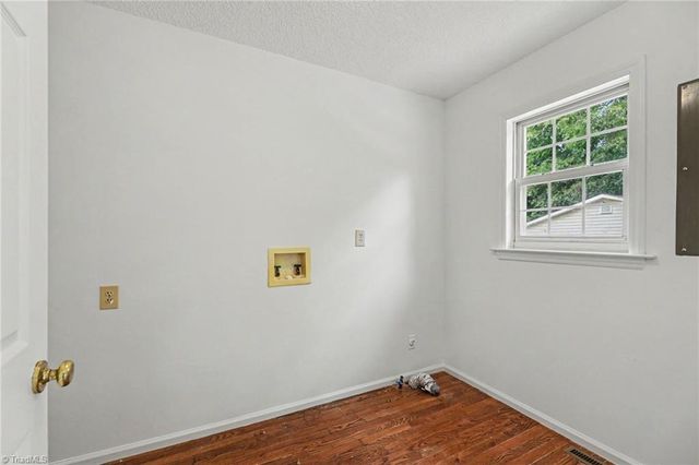 1942 Junction Road, Mocksville, NC 27028