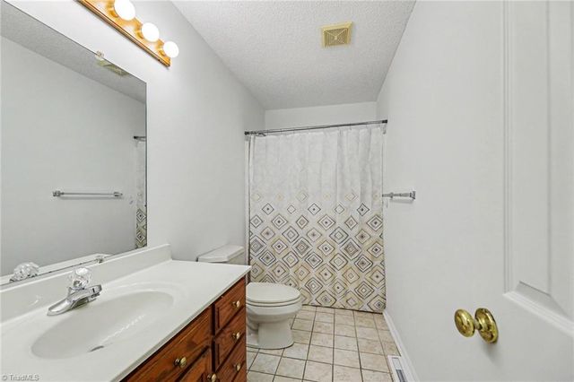 1942 Junction Road, Mocksville, NC 27028