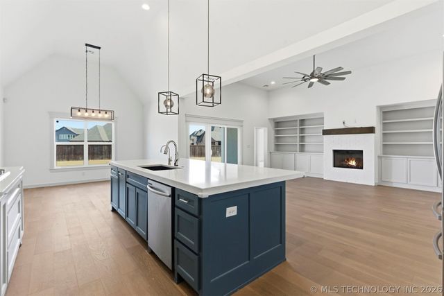 12723 S Maplewood Avenue, Bixby, OK 74008