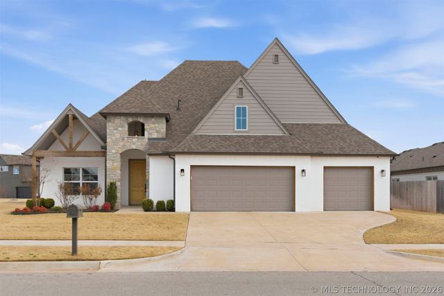 12723 S Maplewood Avenue, Bixby, OK 74008