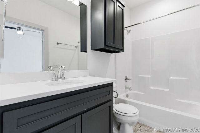 12723 S Maplewood Avenue, Bixby, OK 74008