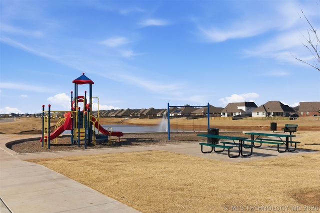 12723 S Maplewood Avenue, Bixby, OK 74008