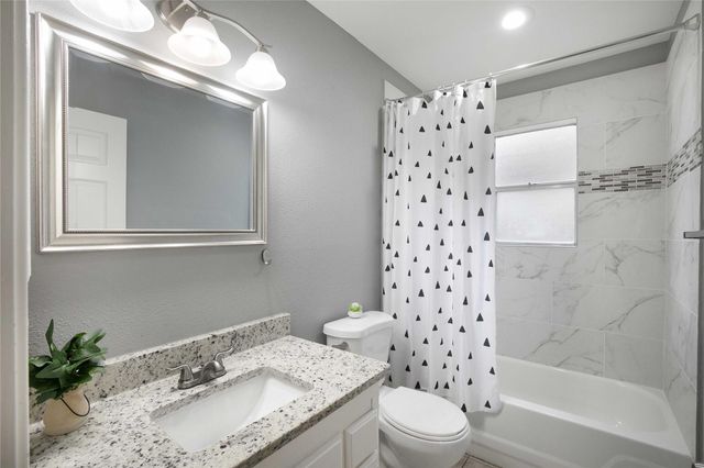 1205 Ivybridge DR, Pflugerville, TX 78660