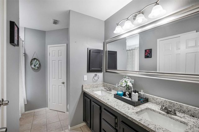 1205 Ivybridge DR, Pflugerville, TX 78660