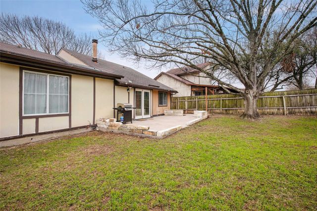 1205 Ivybridge DR, Pflugerville, TX 78660