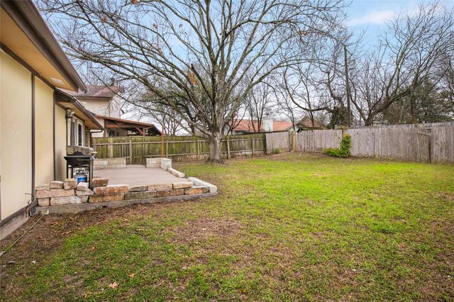 1205 Ivybridge DR, Pflugerville, TX 78660