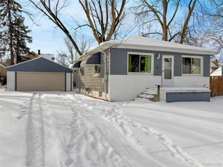 839 Barrie Avenue, Flint, MI 48507