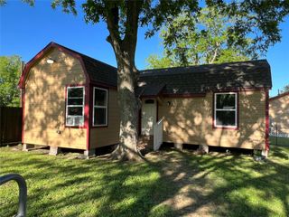 105 Pitts Road B, Richmond, TX 77406