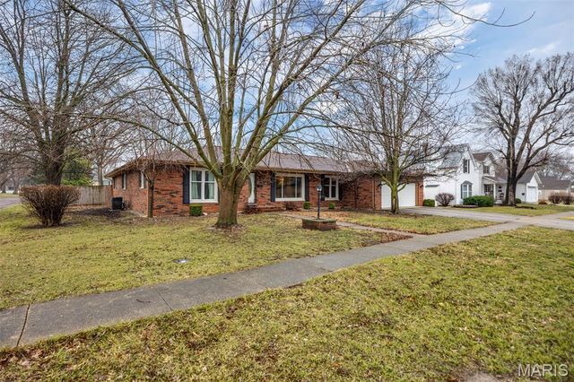 426 N Franklin Street, Staunton, IL 62088