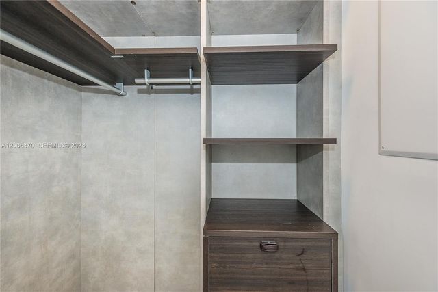 55 SW 9 Street 2805, Miami, FL 33129