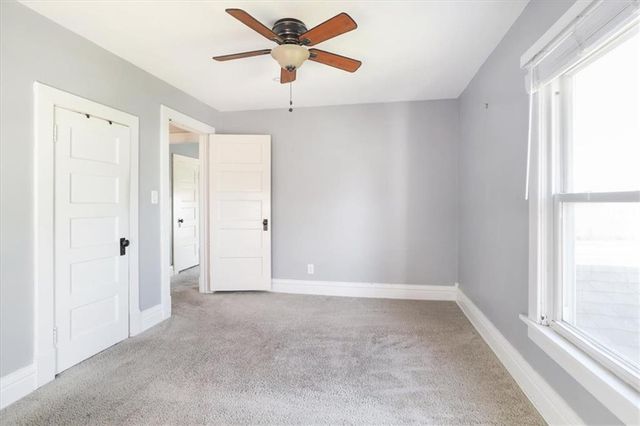 3911 Central Street, Kansas City, MO 64111