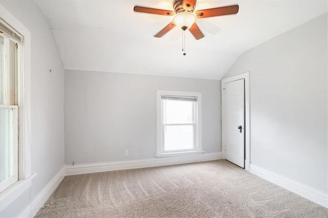 3911 Central Street, Kansas City, MO 64111