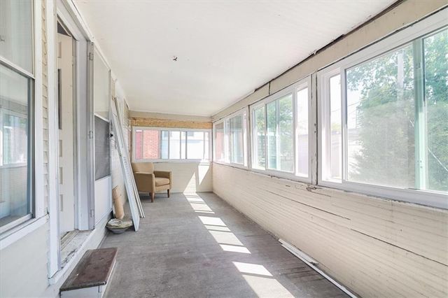 3911 Central Street, Kansas City, MO 64111