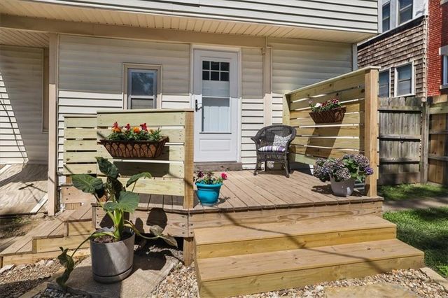 3911 Central Street, Kansas City, MO 64111