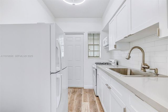 635 8th St 106, Miami Beach, FL 33139