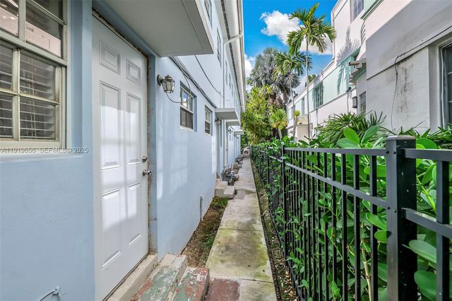 635 8th St 106, Miami Beach, FL 33139