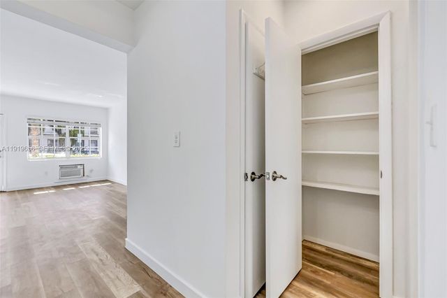 635 8th St 106, Miami Beach, FL 33139