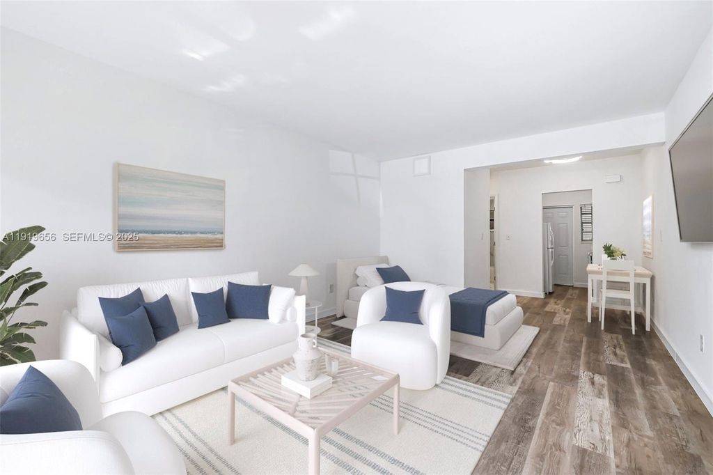 635 8th St 106, Miami Beach, FL 33139