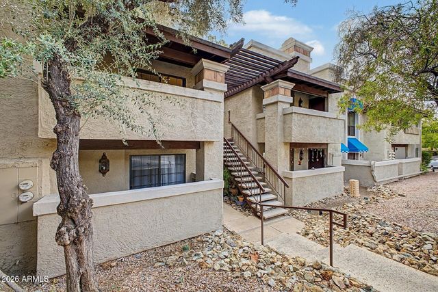 7557 N DREAMY DRAW Drive 223, Phoenix, AZ 85020