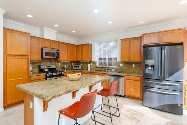 2719 2719 SHELLGATE CIRCLE, Hayward, CA 94545