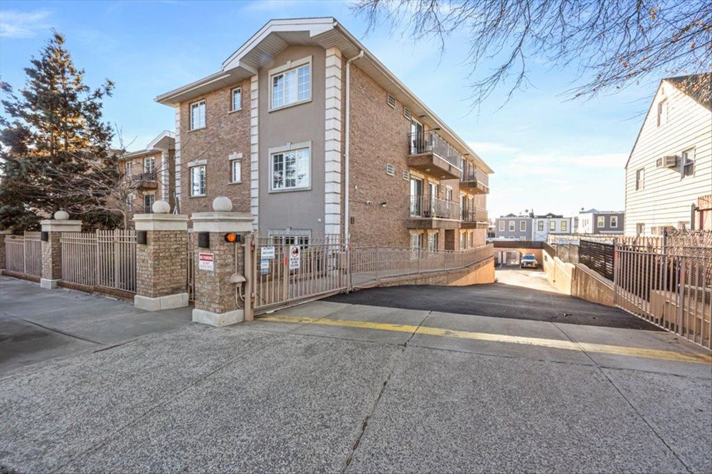6248 Mount Olivet Cres Unit B, Middle Village, NY 11379