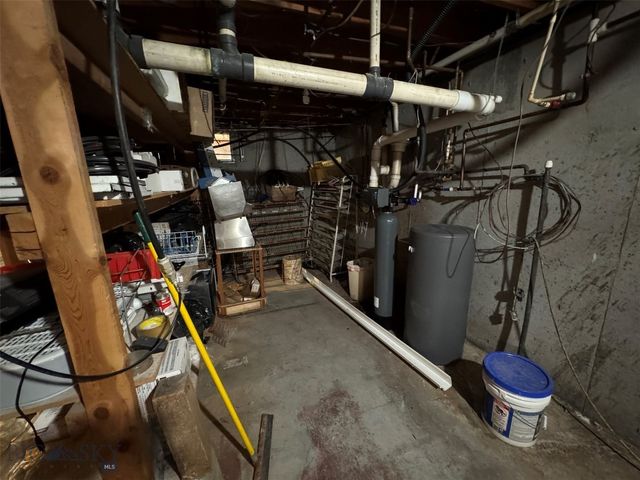 13505 Turah Road, Clinton, MT 59825