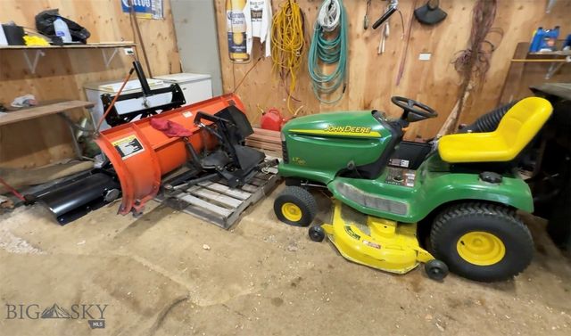 13505 Turah Road, Clinton, MT 59825