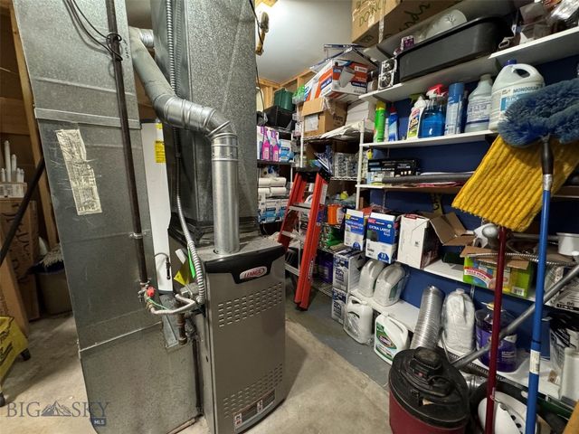 13505 Turah Road, Clinton, MT 59825