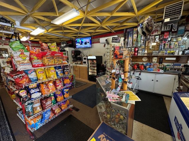 13505 Turah Road, Clinton, MT 59825