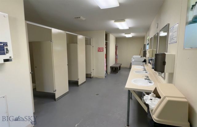 13505 Turah Road, Clinton, MT 59825