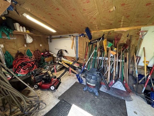 13505 Turah Road, Clinton, MT 59825