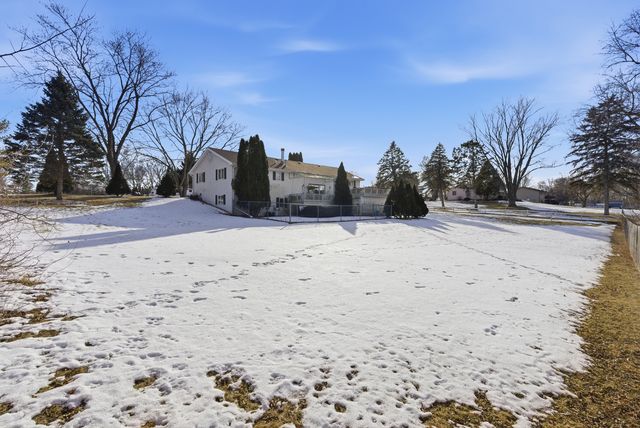 360 Knoll Road, Belvidere, IL 61008