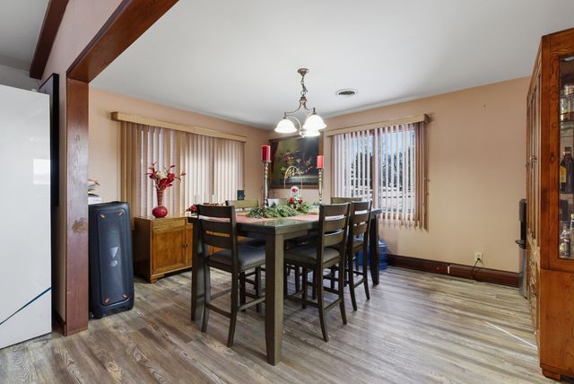 360 Knoll Road, Belvidere, IL 61008