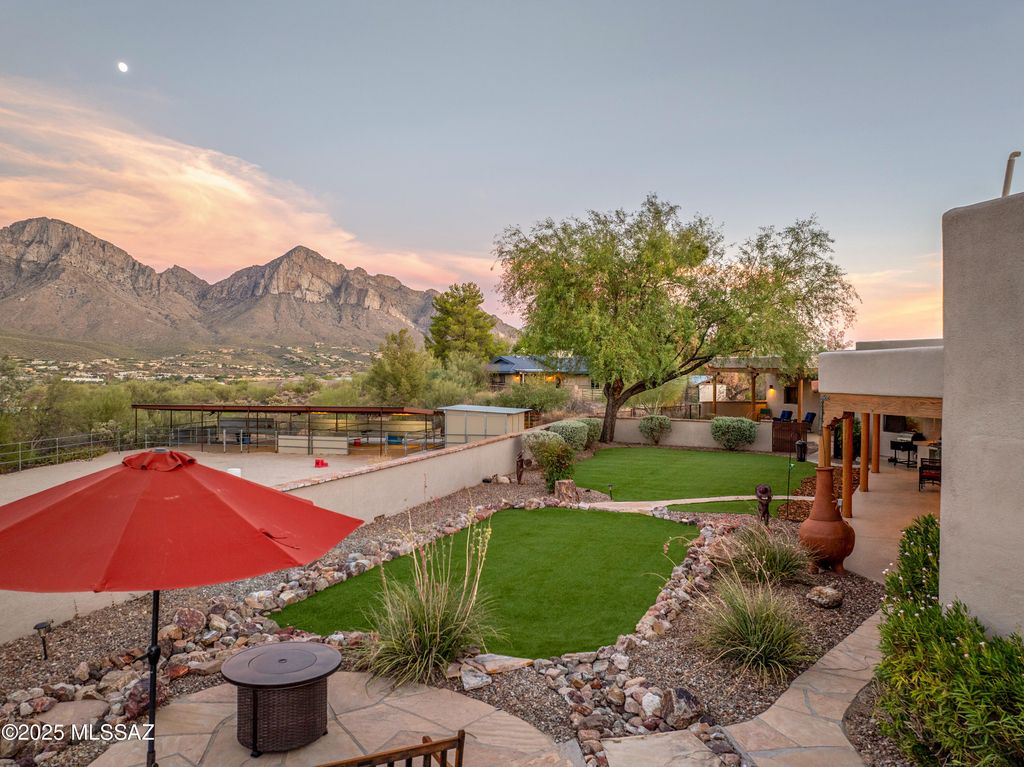 11484 N 1st Avenue, Oro Valley, AZ 85737